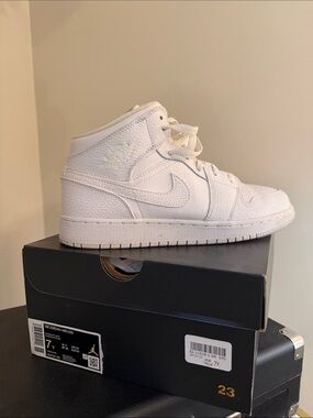 Air Jordan 1 Mid White Sneakers